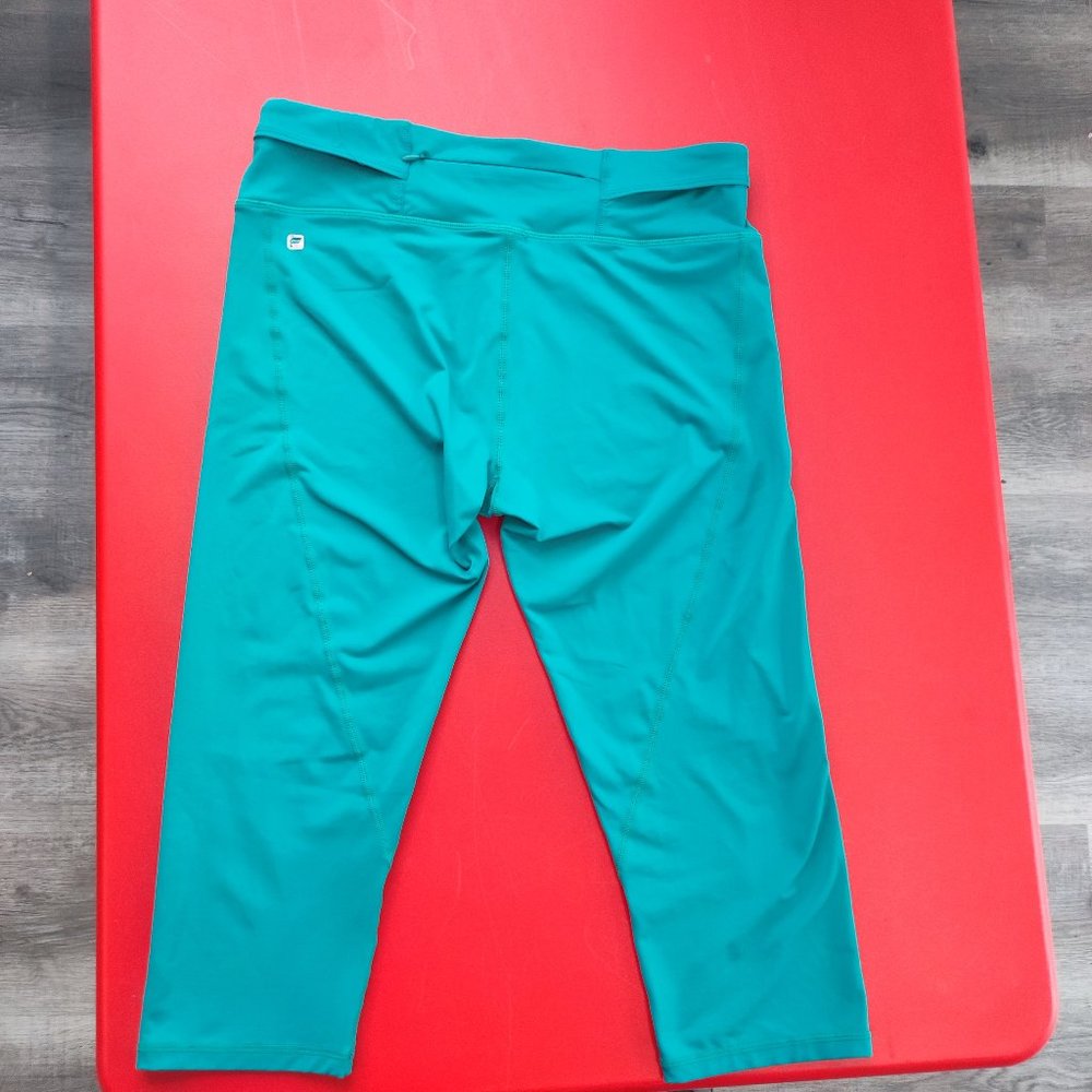 Leggings green cropped women's size L